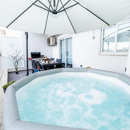 Sea Breeze, Spacious 2-Bedroom Lux Seaside Apartments St. Paul's Bay Exterior foto