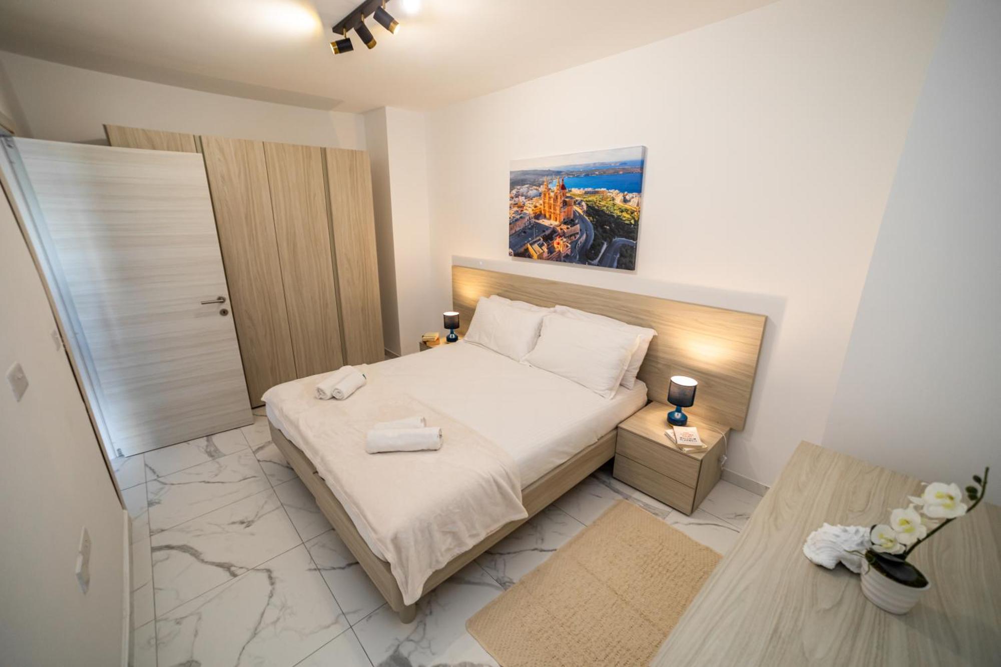 Sea Breeze, Spacious 2-Bedroom Lux Seaside Apartments St. Paul's Bay Exterior foto